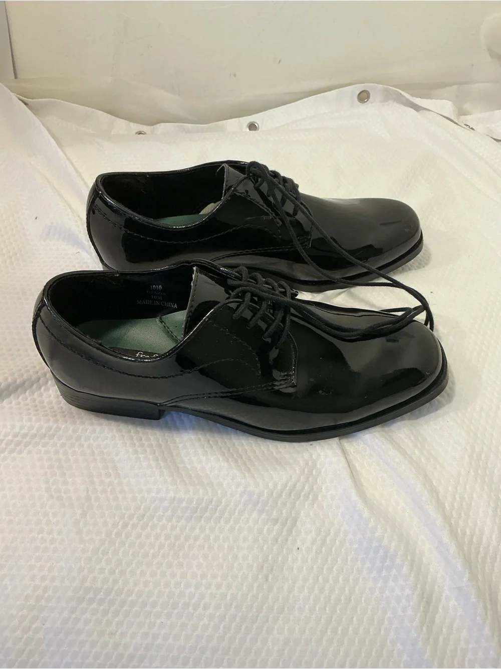 Men's Black Patent Derby Dress Shoes - Sleek Lace-Up Style
